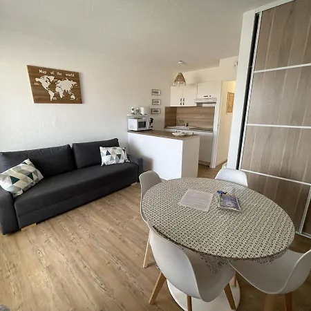 Moderne, Parking, Proche Et Port - Fr-1-723-95 Apartment