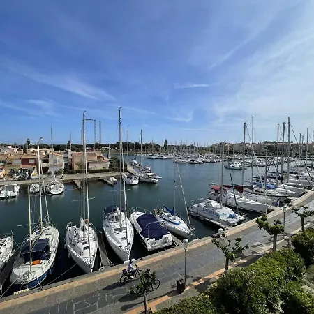 Apartment Moderne, Parking, Proche Et Port - Fr-1-723-95 *